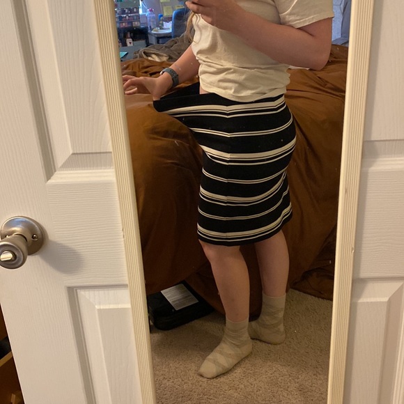 Gently Used black and white striped CB Established in 1962 midi skirt - Picture 7 of 7